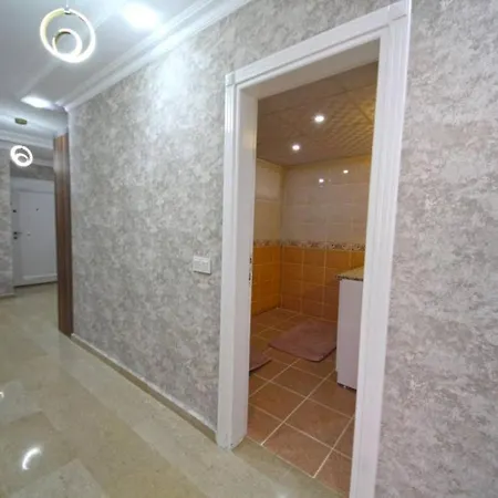 Просторная Квартира С Бассейном Apartman *