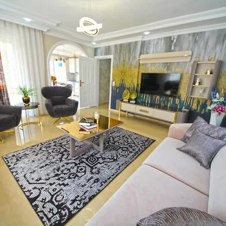 Просторная Квартира С Бассейном Apartman *