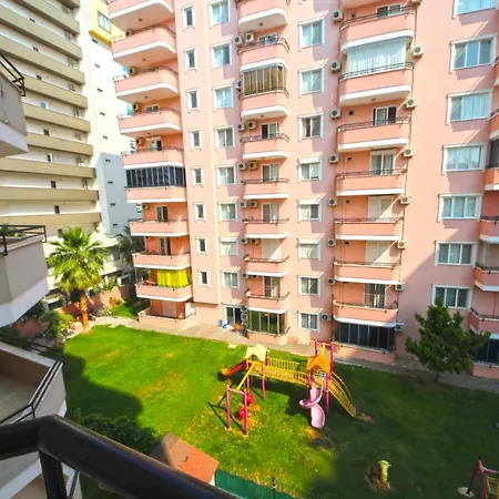 Просторная Квартира С Бассейном Alanya